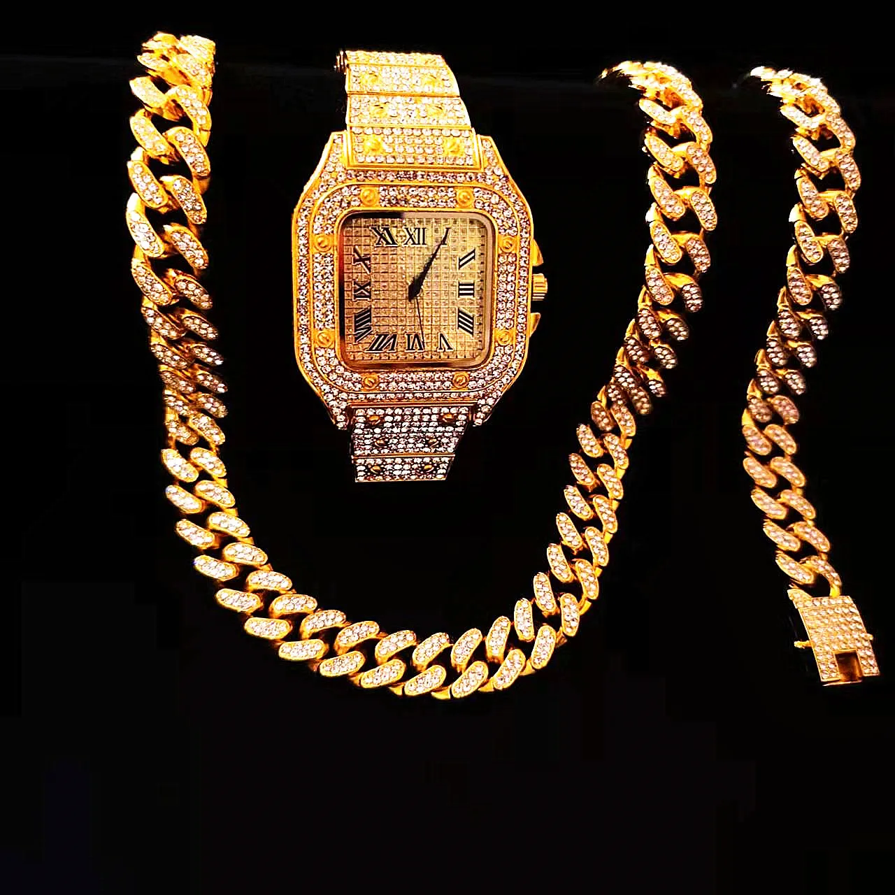 قطعتان من الساعات المرصعة بالأ - مراجعة Luxury Watch Miami وسعره