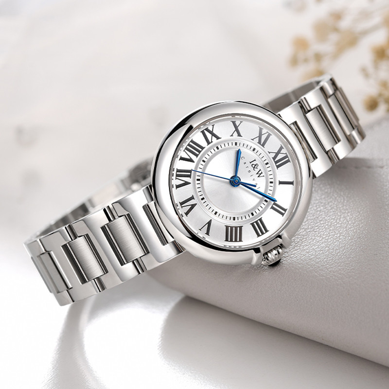 سويسرا كرنفال I & W العلامة ال - مراجعة Luxury Watch Japan Brand وسعره