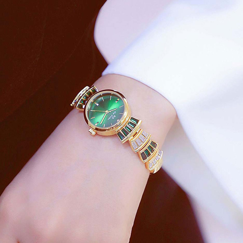 ساعات نسائية عالية الجودة ساعة - مراجعة Luxury Watch Gold And Black وسعره