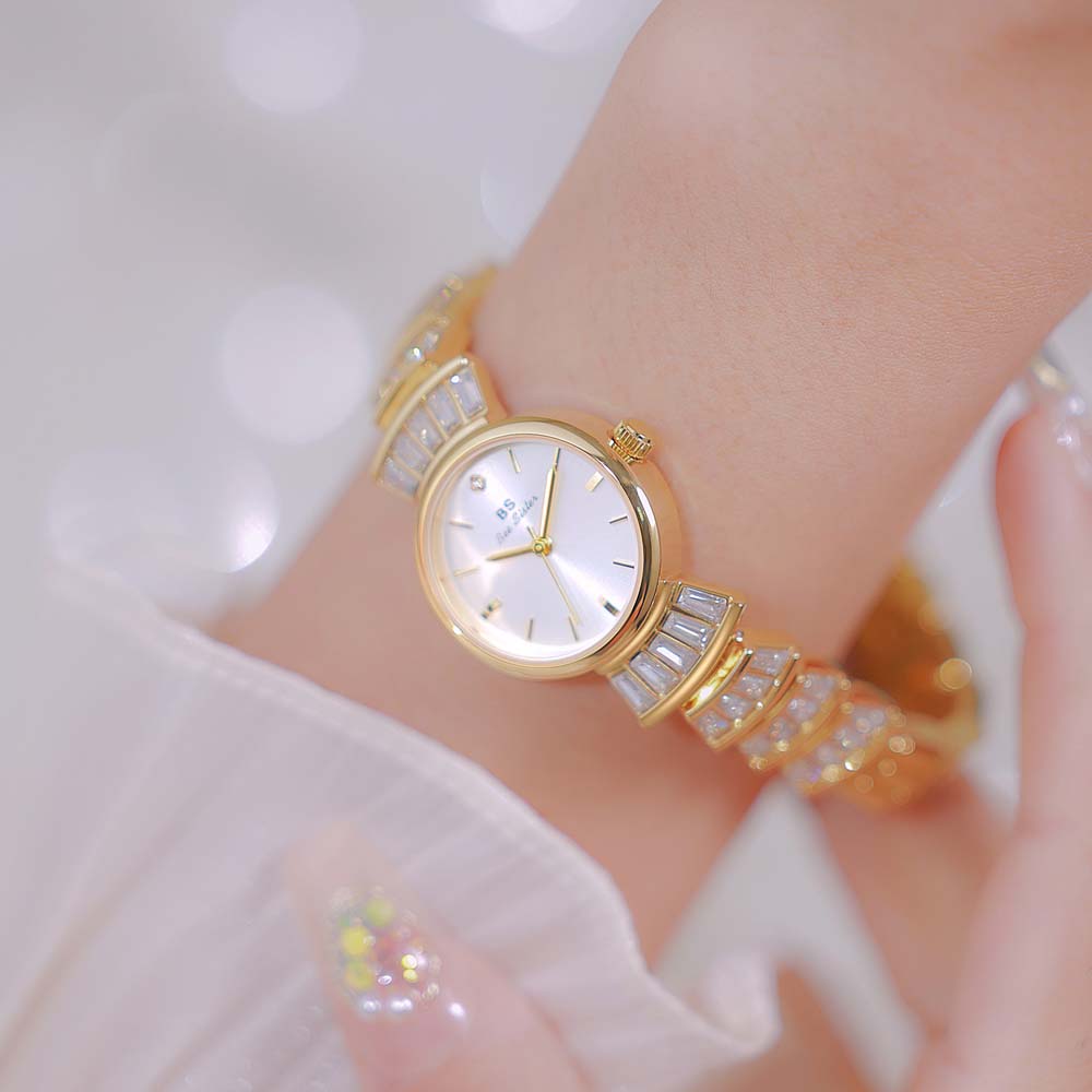 ساعات نسائية عالية الجودة ساعة - مراجعة Luxury Watch Gold And Black وسعره
