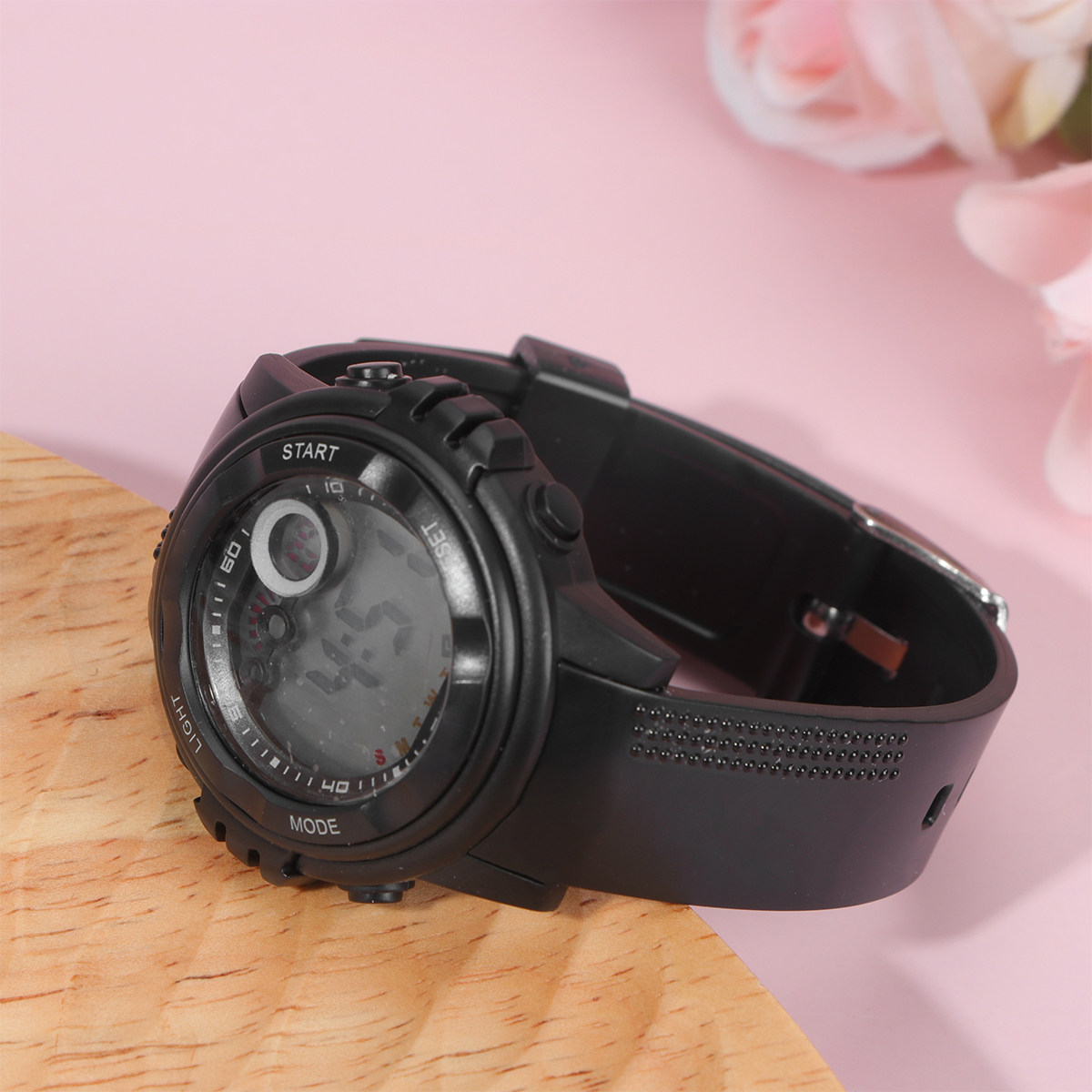 ساعة رياضية رقمية واحدة باللون - مراجعة Luxury Watch Gold And Black وسعره